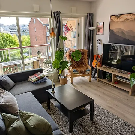 Spacious And Cozy Study With Balcony * Oslo