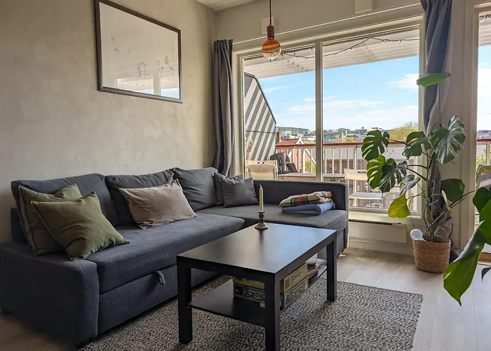 Spacious And Cozy With Balcony Appartement