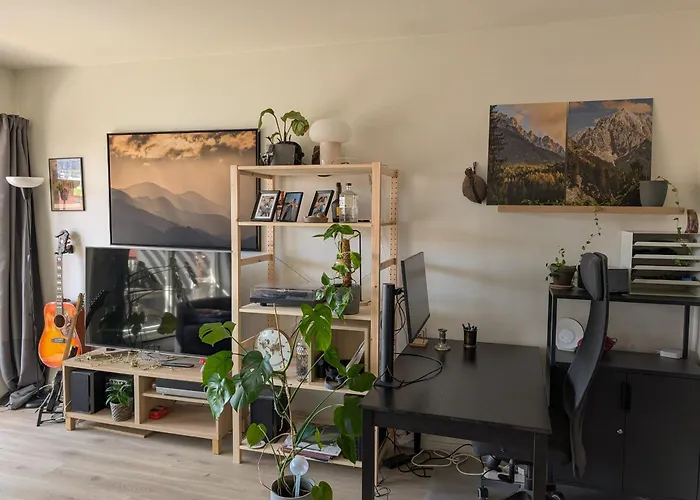 Spacious And Cozy With Balcony Appartement