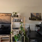 Spacious And Cozy With Balcony Апартаменты *